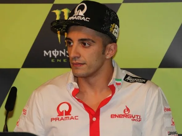 andrea iannone press conference catalunya 2014