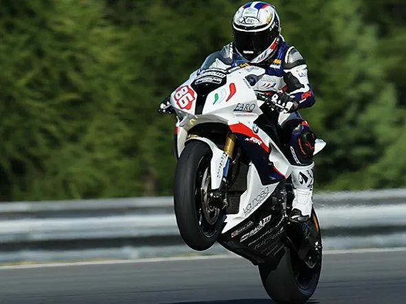 ayrton badovini gara stock1000 brno 2010