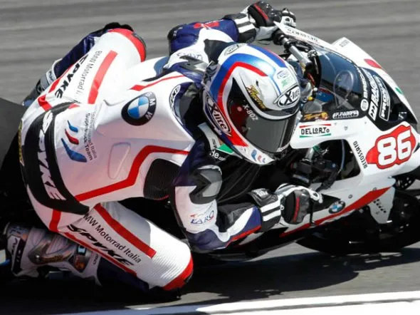 ayrton badovini magnycours 1