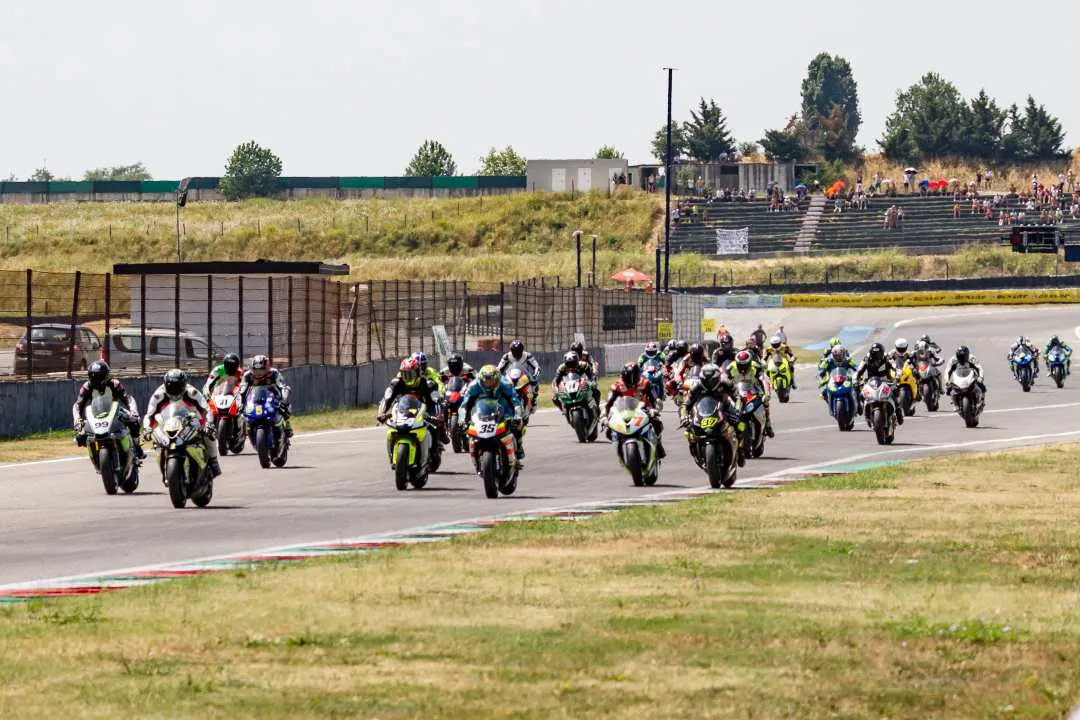 b057fd8e 7c81 4c80 ae3c c8df7cd245e7 1