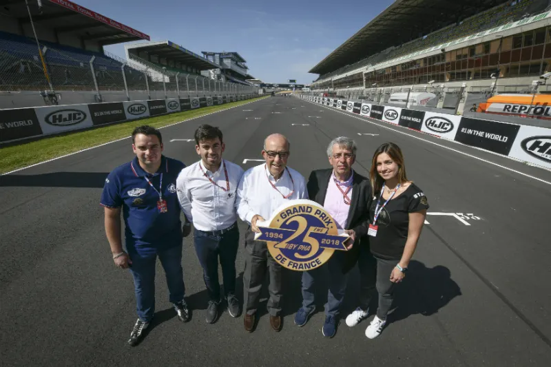 b6dd2425 5241 49c6 afed 05869a20effe