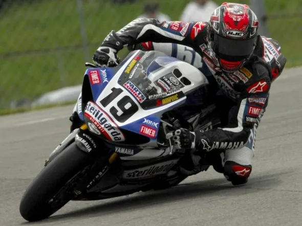 ben spies gara1 donington superbike