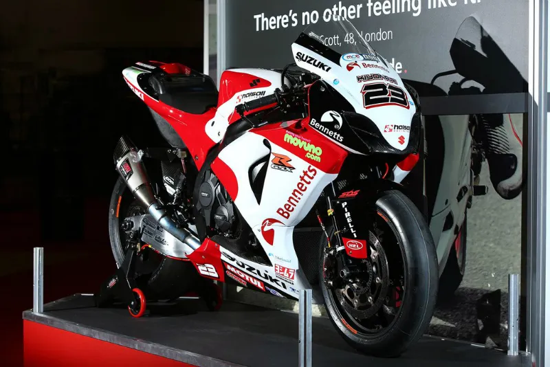 bennetts suzuki 2016 britishsuperbike