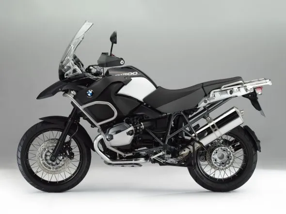 bmw 1200 triple black 2