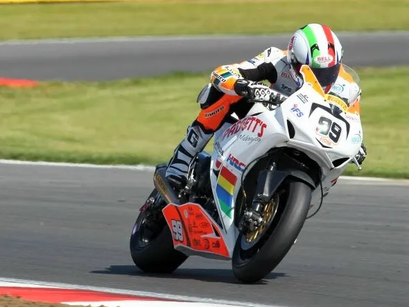 bsb race2 snetterton 2012 2