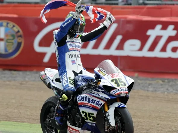 cal crutchlow silverstone races 2