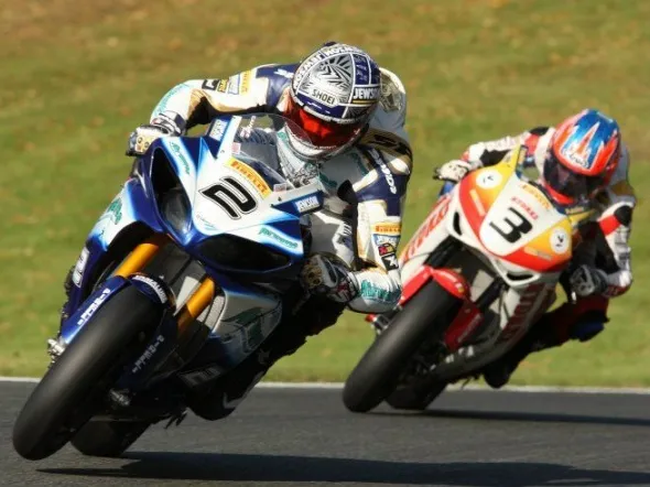 camier easton race 2 oulton park