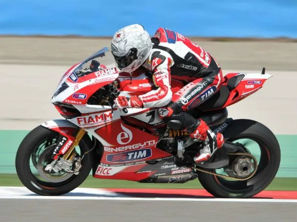 carlos checa istanbul 2013