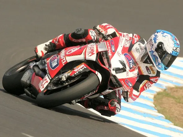carlos checa panigale phillip island
