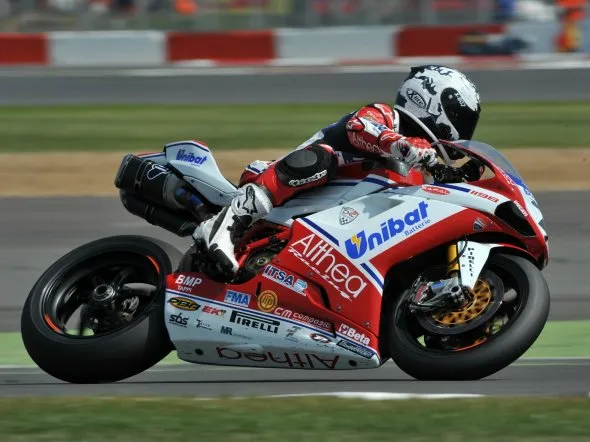 carlos checa preview nurburgring 2011 1