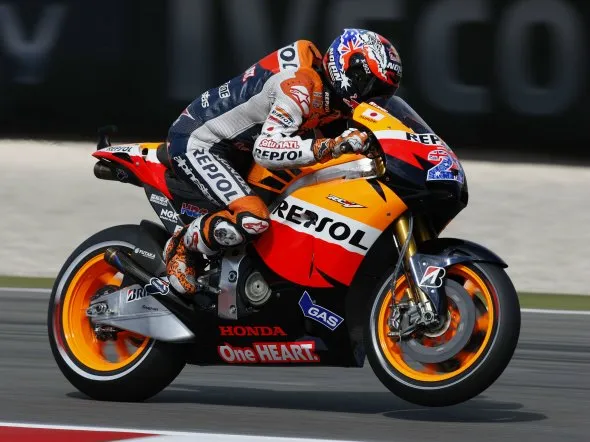 casey stoner assen gara 2011