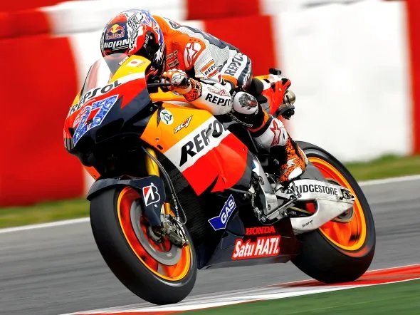 casey stoner gara barcellona motogp 2011