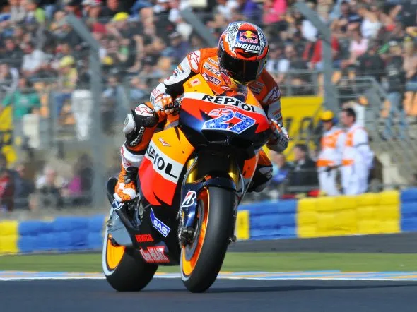 casey stoner gara motogp lemans 2011