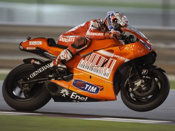 casey stoner losail action 2010