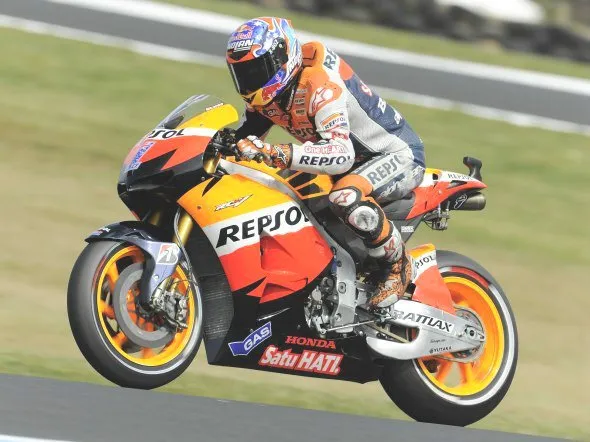 casey stoner race phillip island 2012