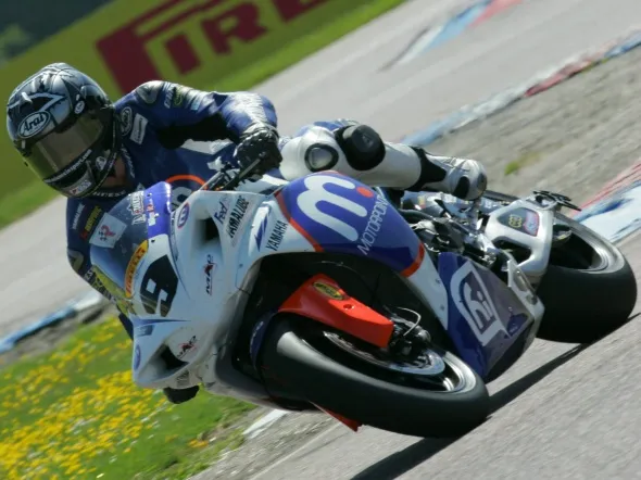 chris walker british superbike thruxton 2009