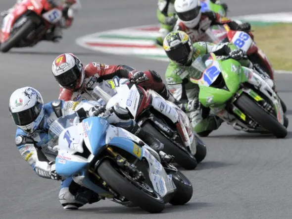 civ pre mugello r8 2011 1