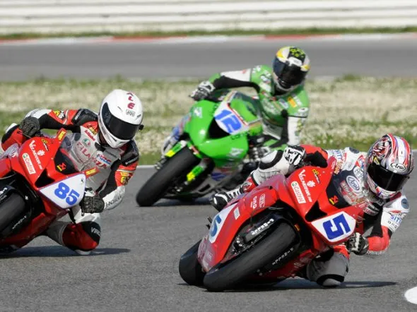 civ supersport review 2011 2