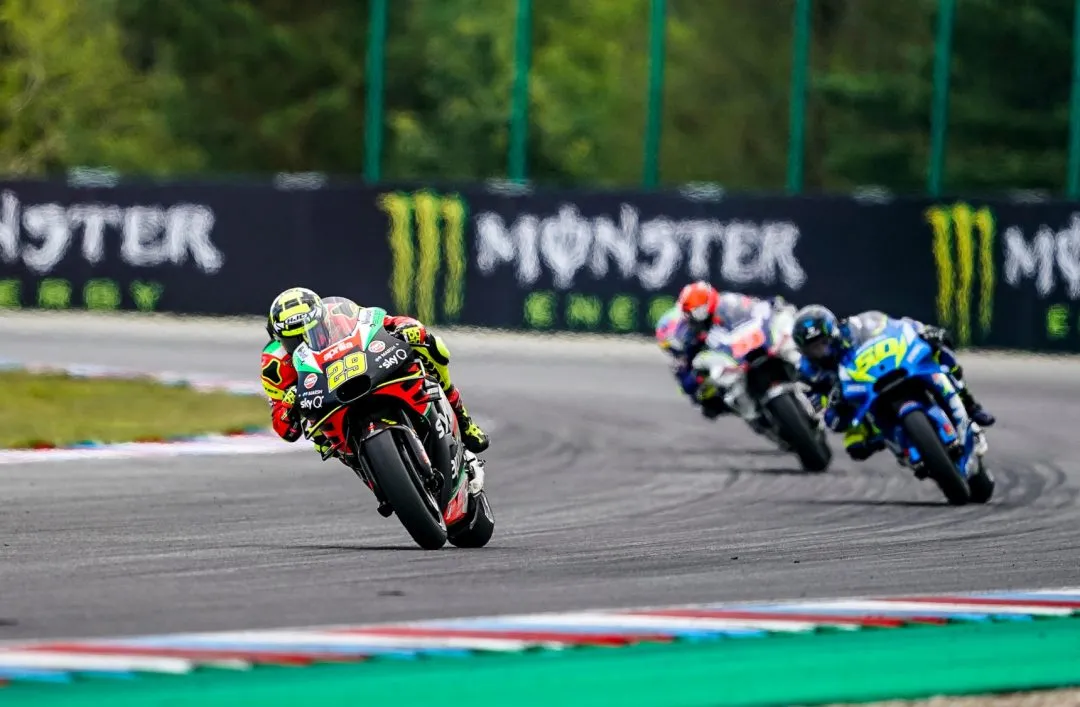 cover aprilia e1564936337174