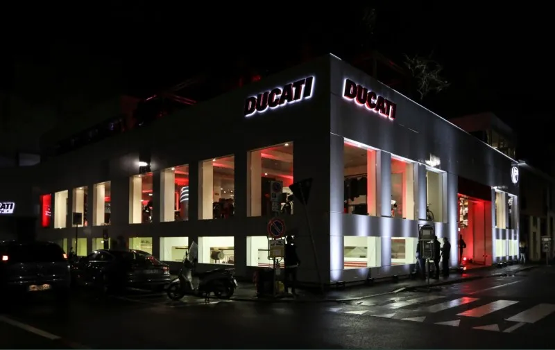 cover ducati 3 e1510082352330