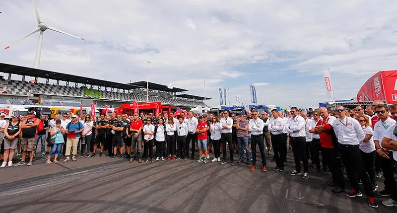 cover minuto di silenzio