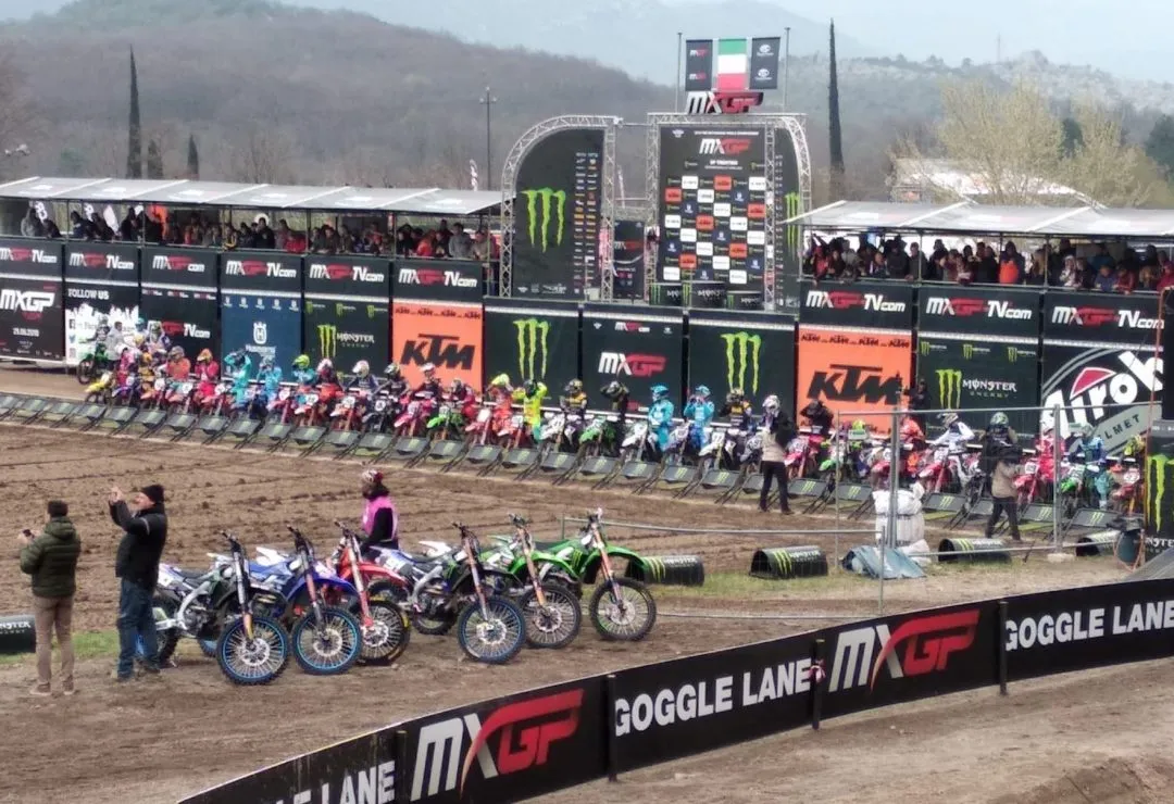 cover qualifica e1554565914467