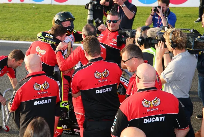 cover shane e1508083186723