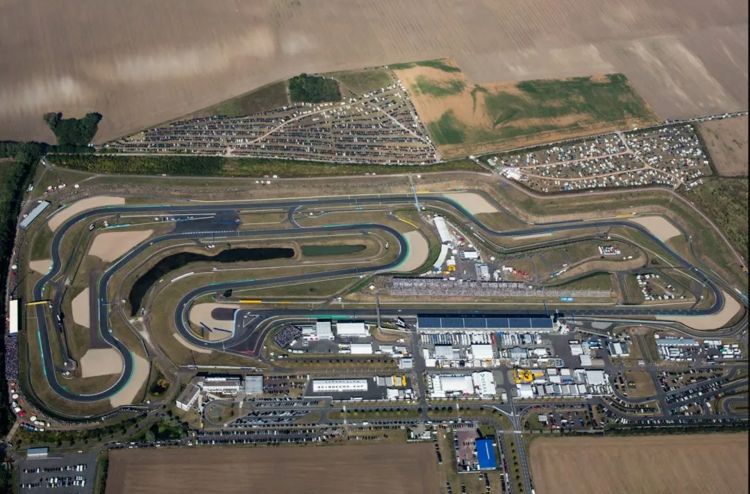 cover superbike e1587026288529