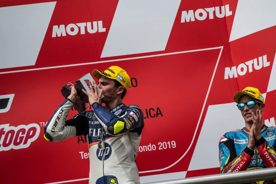 d3avyybxcaakova e1554188057774