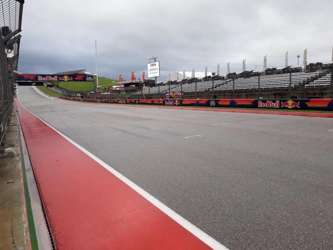 d4crzmwxoamazqi e1555168364735