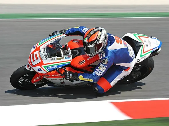 danilo petrucci imola prove1 2011