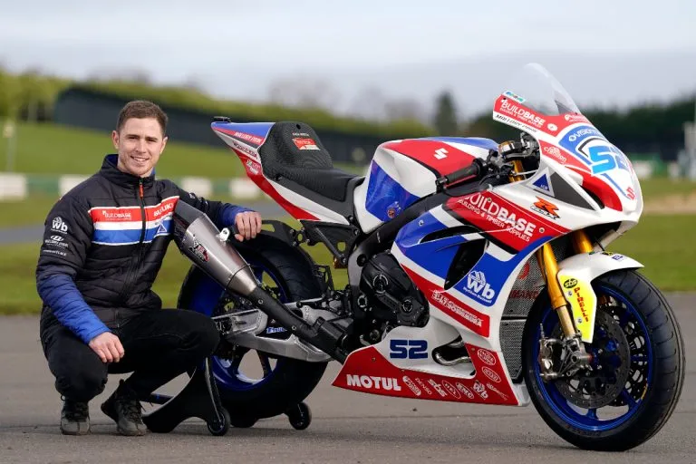 danny kent buildbase suzuki 2022 768x512 1