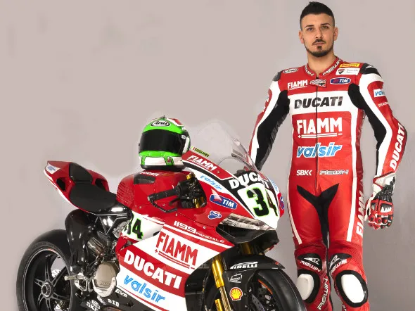 davide giugliano ducati superbike team 2014
