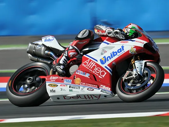 davide giugliano stock1000 magnycours prove2
