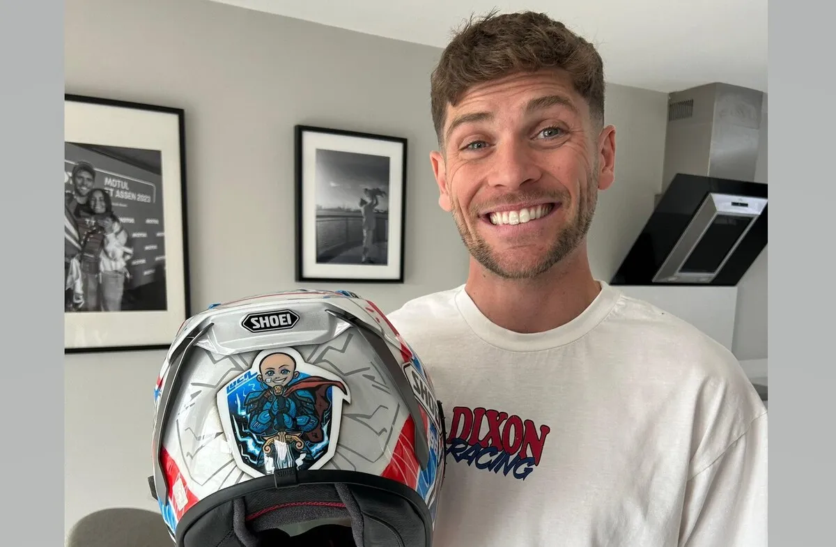 dixon dedica guintoli moto2