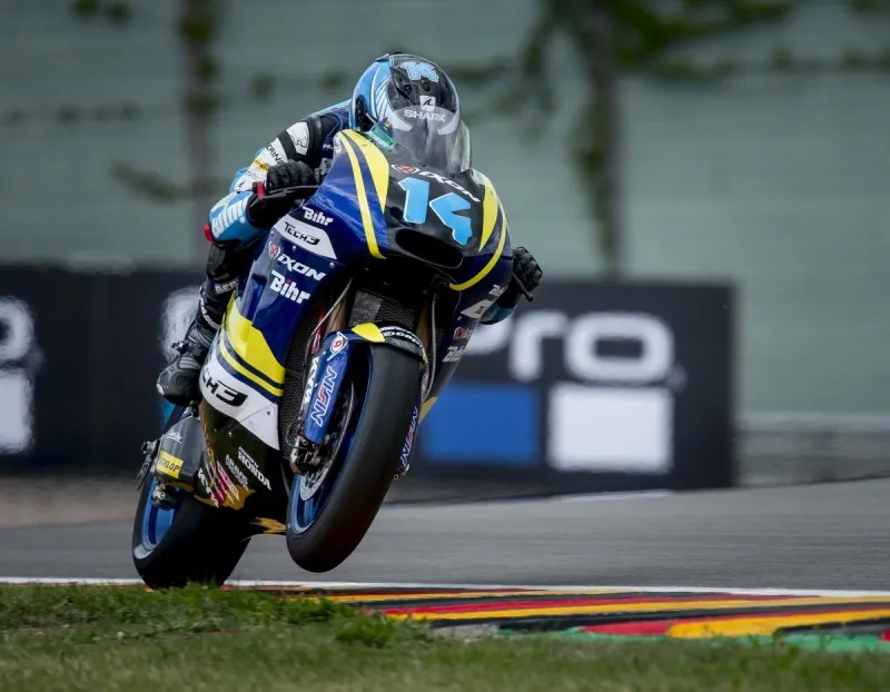 dr1ssnivaaamnn7 e1542097334627