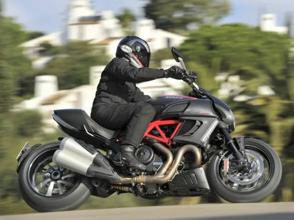 ducati diavel