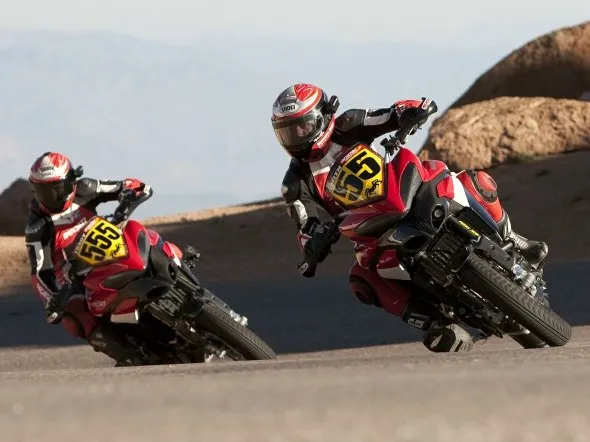 ducati pikes peak 2010