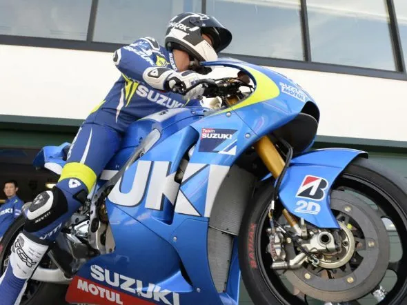 ducati suzuki motogp test mugello 2013 2