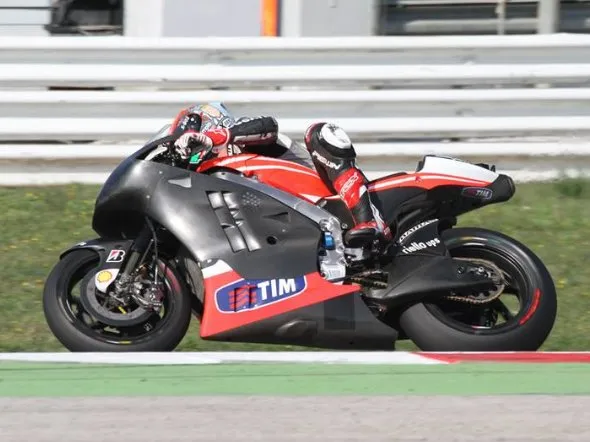 ducati test misano motogp superbike 2013 2