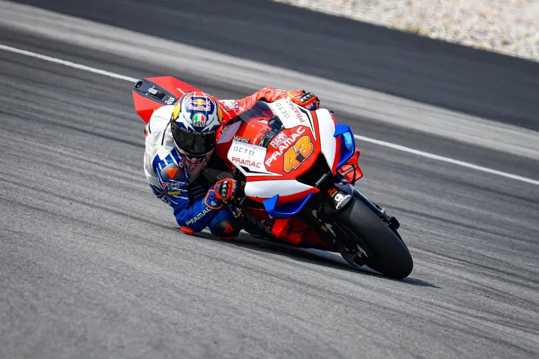 eqmsdyvu8aaiwtp e1581160640241