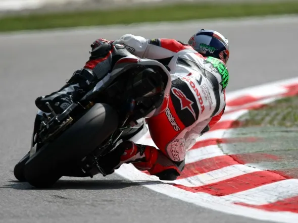 eugene laverty monza prove2
