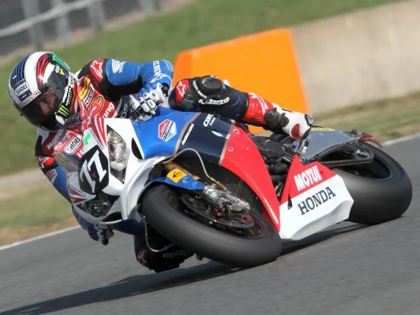 ewc 77 honda tt legends 2012
