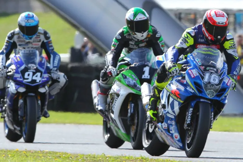 fsbk 2015 action dunlop