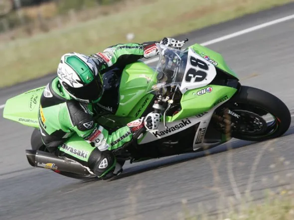 fsbk kawasaki src review 2011 2