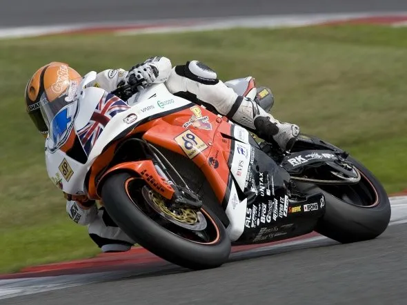 gino rea silverstone podium