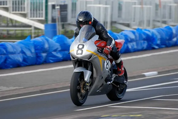 guy martin nw200 practice 2010