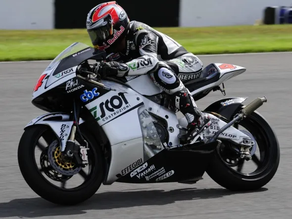 hiroshi aoyama donington park