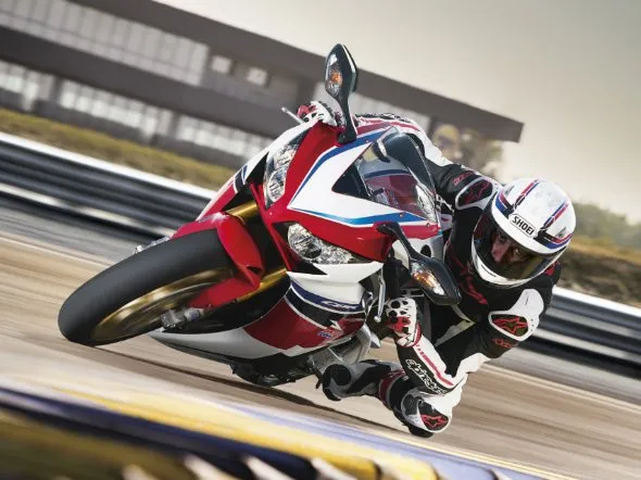 honda cbr1000rr fireblade sp 2