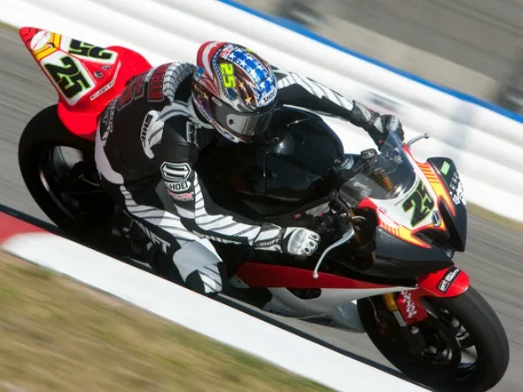 huntley nash race1 fontana supersport